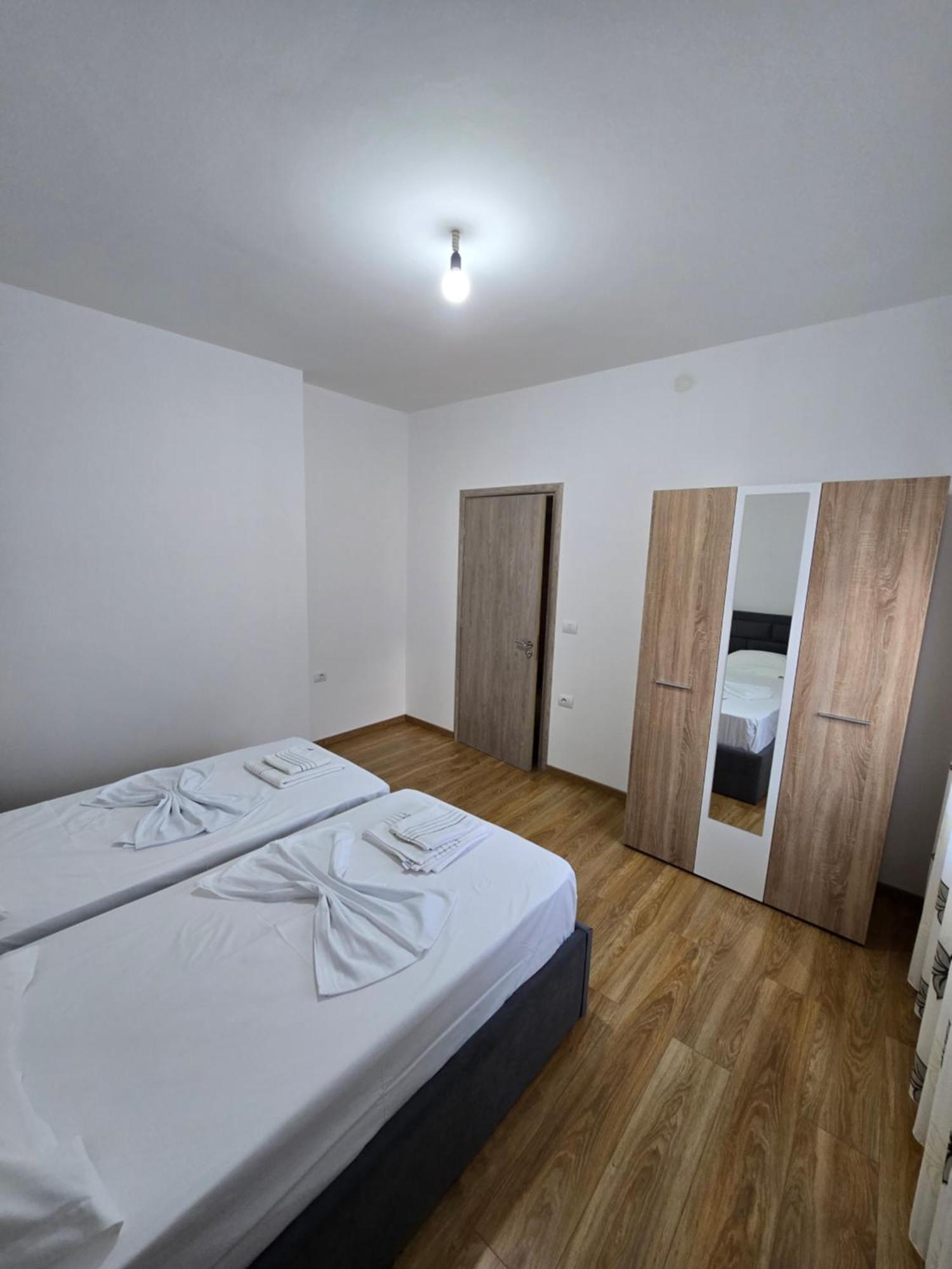 Brana Apartments Sarandë 外观 照片